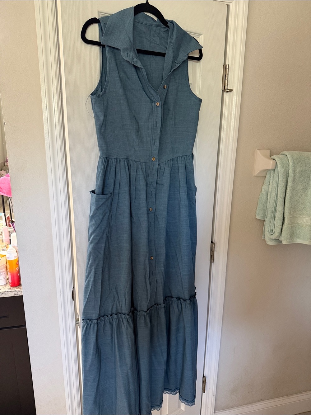 SHEIN Sleeveless Button-Front Maxi Dress in Blue